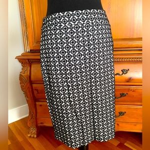 Ann Taylor Black and Cream Colored Flower Pattern